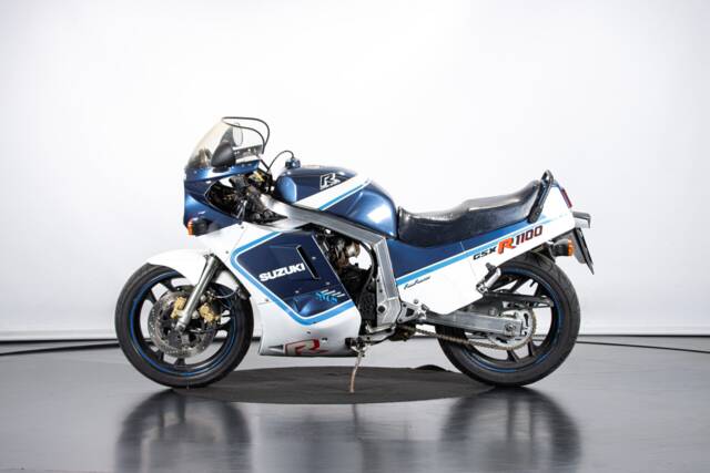 Bild 1/47 von Suzuki GSX-R 1100 (1987)