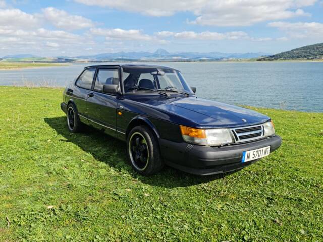 Image 1/50 of Saab 900 (1992)