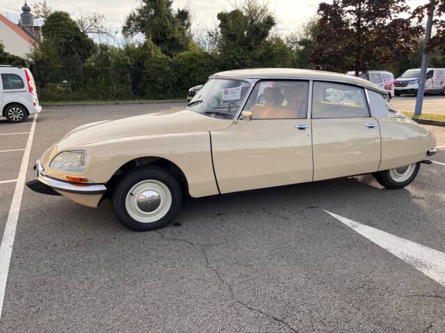 Image 1/9 of Citroën D Super (1974)