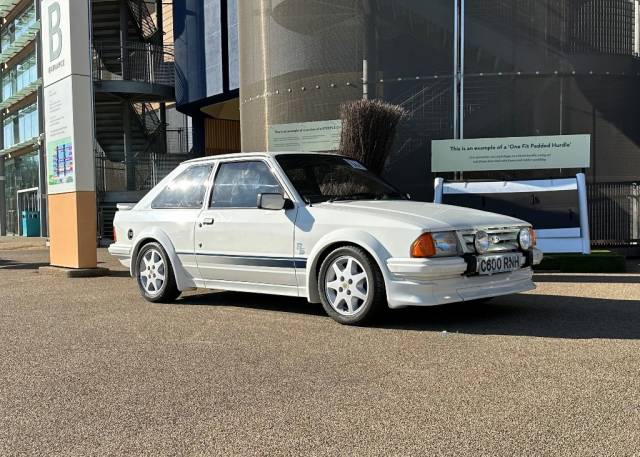 Imagen 1/19 de Ford Escort RS 1600 turbo (1986)