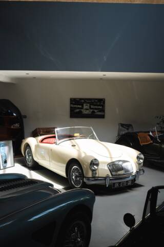 Image 1/22 of MG MGA 1600 (1960)