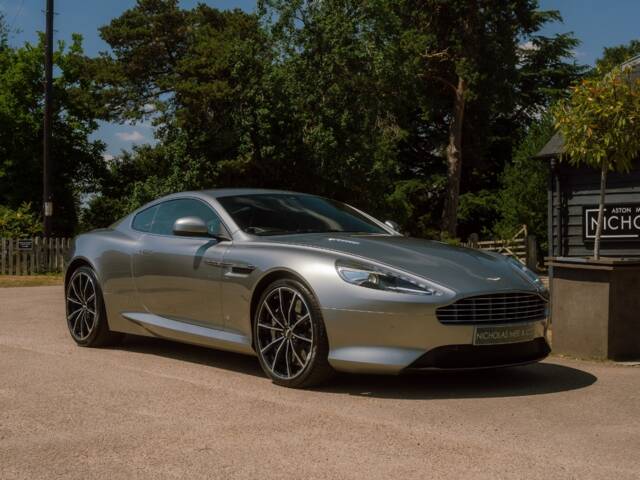 Image 1/96 of Aston Martin DB 9 GT "Bond Edition" (2015)
