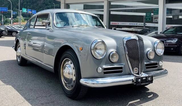 Image 1/15 de Lancia Aurelia B20 GT 2500 (1958)