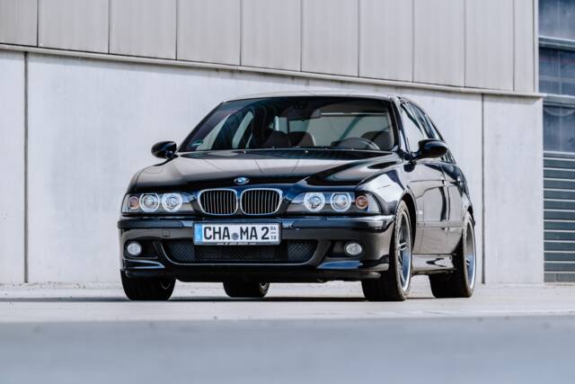 Image 1/9 de BMW M5 (1999)