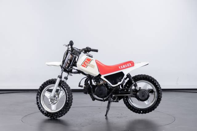 Image 1/25 de Yamaha DUMMY (1985)