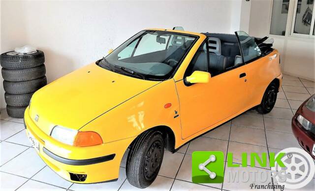 Afbeelding 1/10 van FIAT Punto Cabrio S (1996)