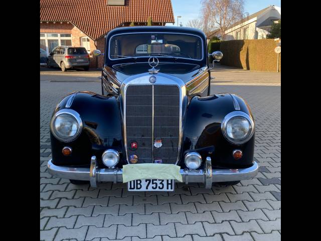 Bild 1/17 von Mercedes-Benz 220 (1953)