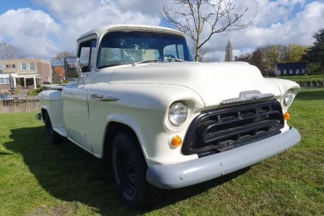 Afbeelding 1/9 van Chevrolet 3200 ½-ton (1957)
