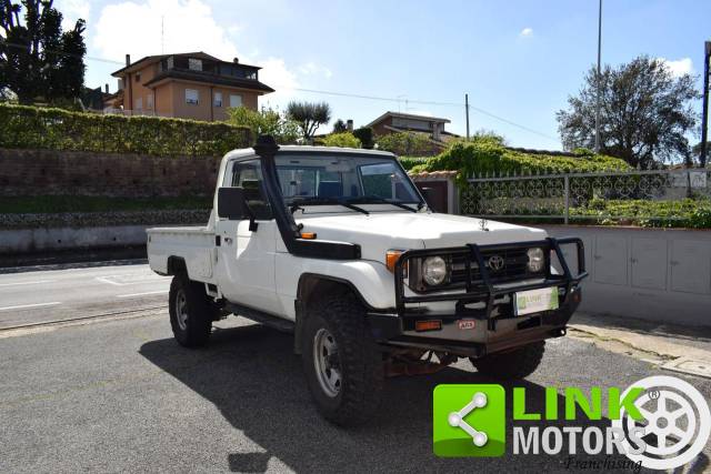Imagen 1/10 de Toyota Land Cruiser HZJ 75 (1995)
