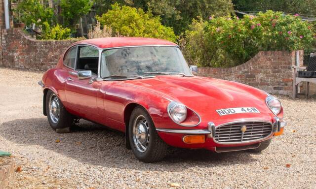 Image 1/50 of Jaguar E-Type V12 (2+2) (1973)