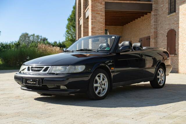 Bild 1/50 von Saab 900 2.0i (1997)
