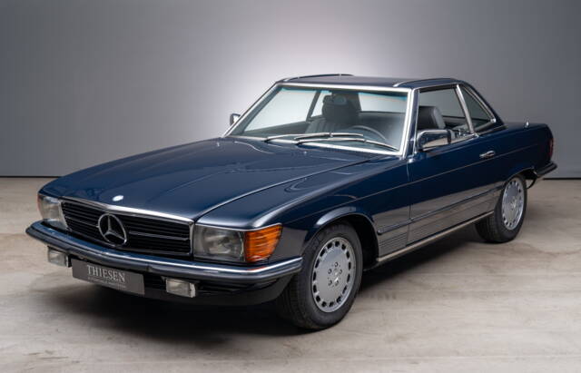 Image 1/24 of Mercedes-Benz 500 SL (1983)
