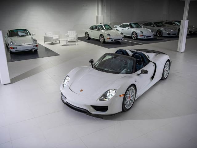 Imagen 1/50 de Porsche 918 Spyder "Weissach Package" (2015)
