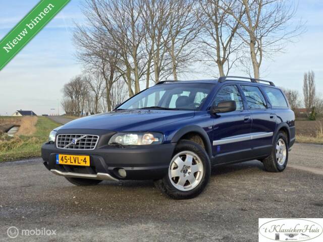 Image 1/33 de Volvo V 70 XC 2.4T (2002)