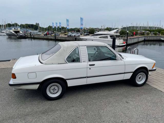 Image 1/14 of BMW 323i Baur TC (1982)