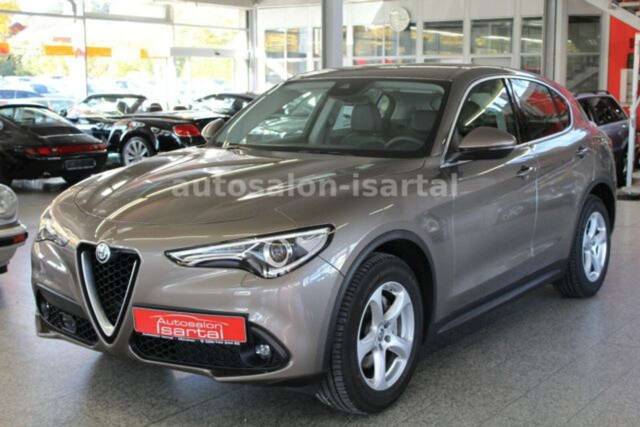 Bild 1/11 von Alfa Romeo Stelvio 2.2 JTDm (2018)