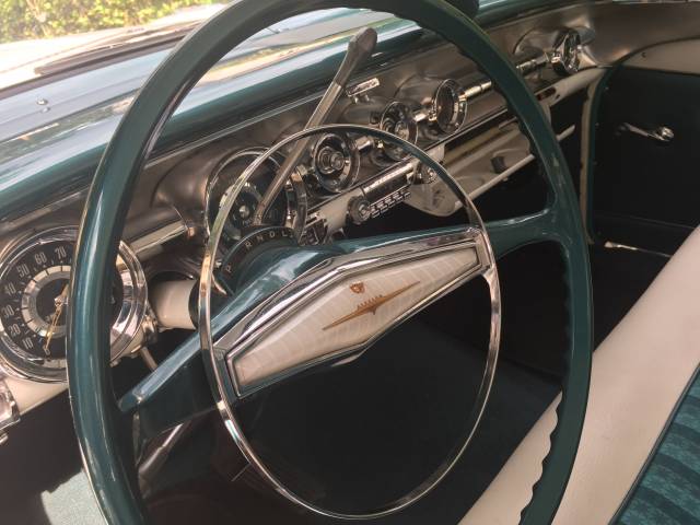 Immagine 1/9 di Pontiac Bonneville (1958)