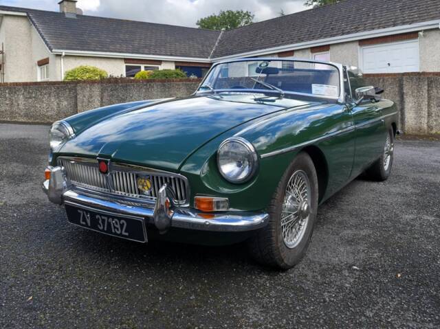 Image 1/8 of MG MGB (1970)