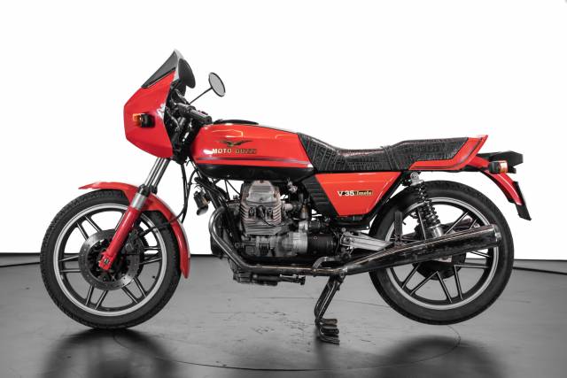 Immagine 1/22 di Moto Guzzi DUMMY (1983)