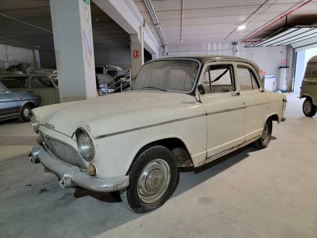 Image 1/7 de SIMCA Aronde P 60 Etoile/Elysee (1962)
