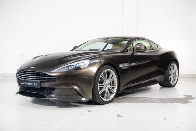 Image 1/32 of Aston Martin Vanquish (2013)