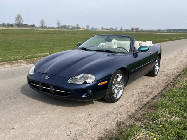 Bild 1/8 von Jaguar XK8 4.0 (1998)