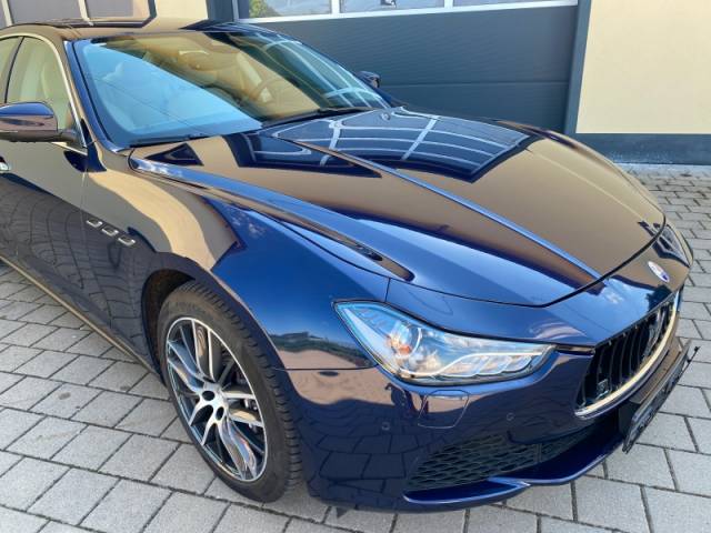 Image 1/9 of Maserati Ghibli (2017)