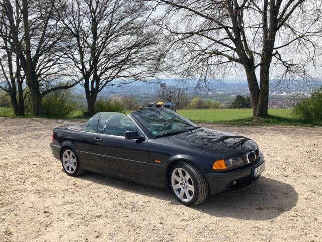 Immagine 1/7 di BMW 323Ci (2000)