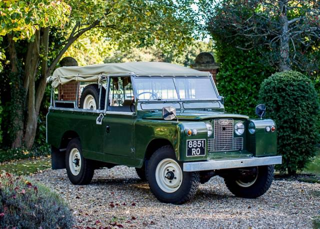 Image 1/15 of Land Rover 109 (1961)