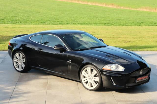Image 1/50 of Jaguar XKR (2010)