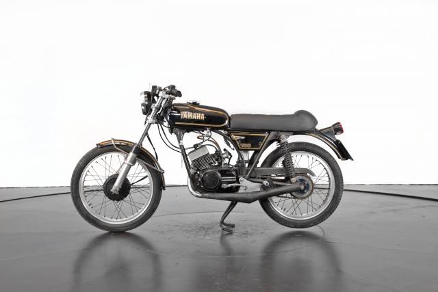 Image 1/20 of Yamaha DUMMY (1972)