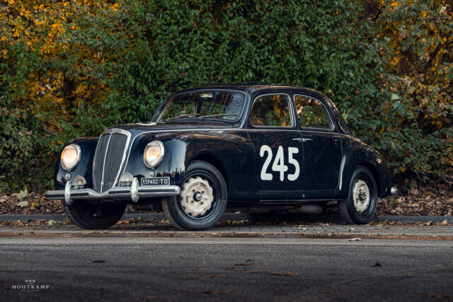 Image 1/21 of Lancia Aurelia B22 (1952)