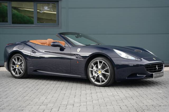 Bild 1/50 von Ferrari California (2012)