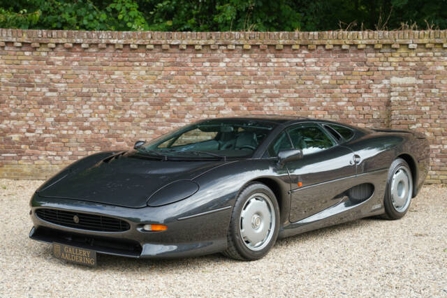 Bild 1/50 von Jaguar XJ 220 (1993)