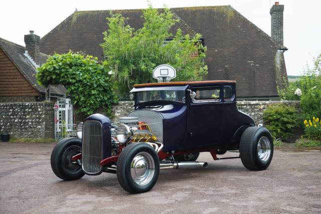 Immagine 1/8 di Ford Model T (1927)