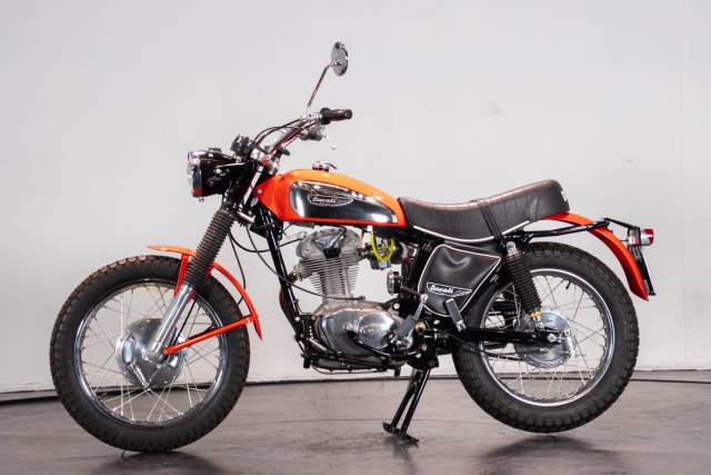 Immagine 1/19 di Ducati DUMMY (1970)