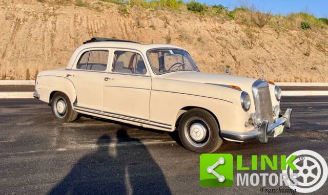 Image 1/10 of Mercedes-Benz 220 S (1958)