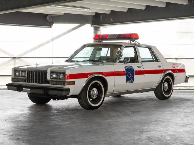 Image 1/12 of Dodge Diplomat (1982)