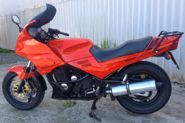 Imagen 1/5 de Yamaha DUMMY (1989)