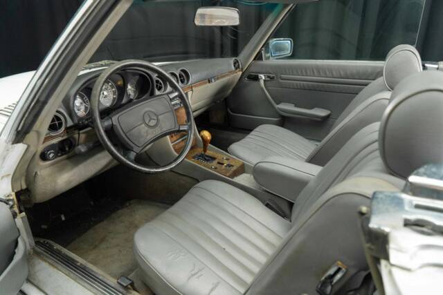 Image 1/8 of Mercedes-Benz 560 SL (1987)