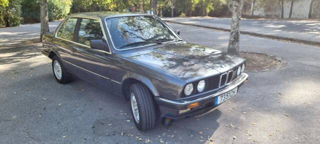 Afbeelding 1/100 van BMW 323i (1984)