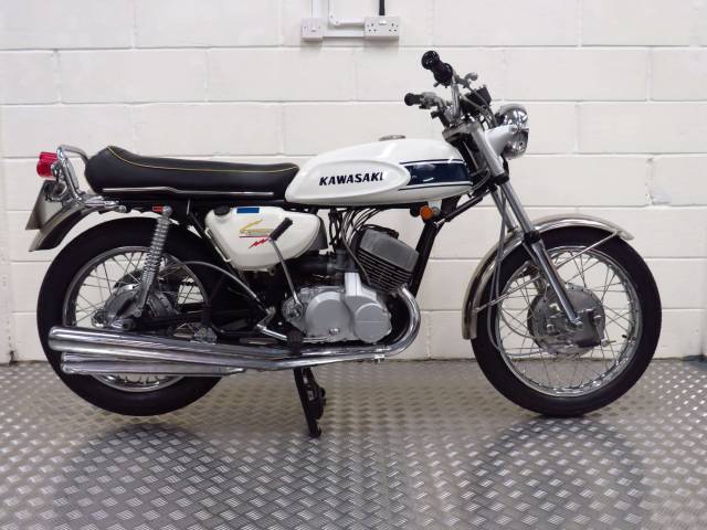 Image 1/37 of Kawasaki DUMMY (1969)