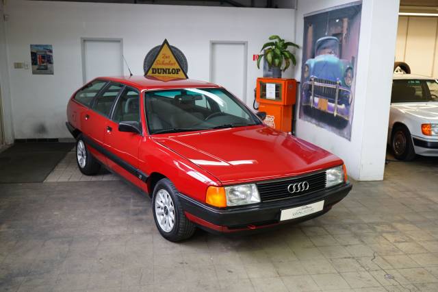 Image 1/38 of Audi 100 Avant - 2.3 E (1989)