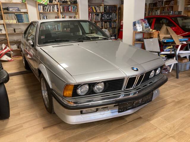 Bild 1/22 von BMW M 635 CSi (1987)