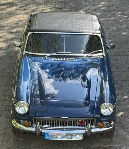 Image 1/83 of MG MGC (1968)