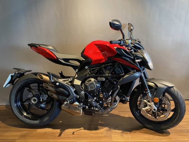 Imagen 1/9 de MV Agusta DUMMY (2020)