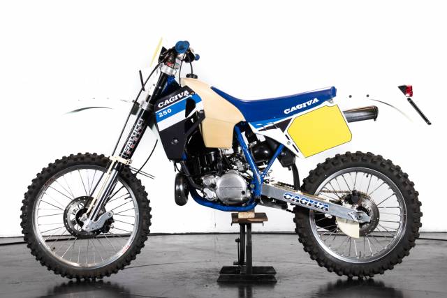 Immagine 1/18 di Cagiva DUMMY (1992)