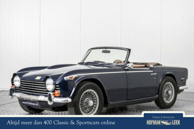 Image 1/50 of Triumph TR 250 (1968)