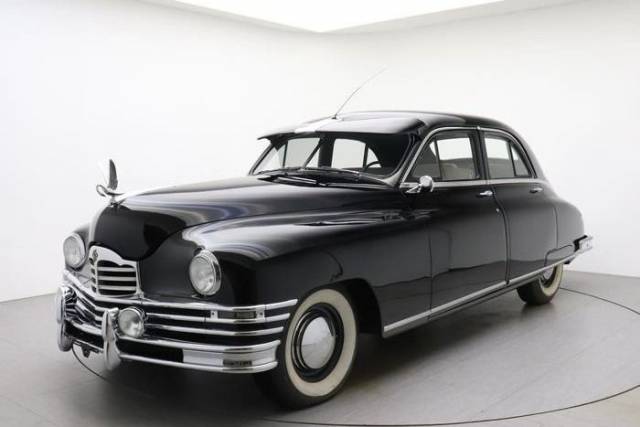 Image 1/9 of Packard Deluxe Eight Club Sedan (1949)