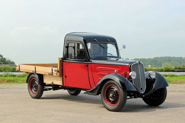 Image 1/27 de Peugeot 402 (1936)
